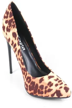 A Women's Classic Heel