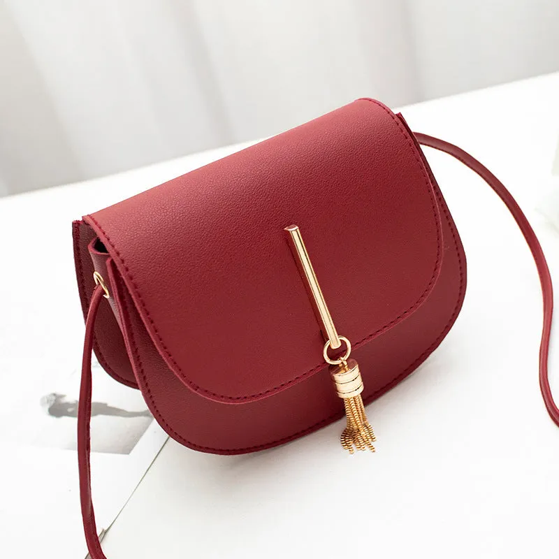 Round Shoulder Bag with Tassel - Stylish and Chic Design